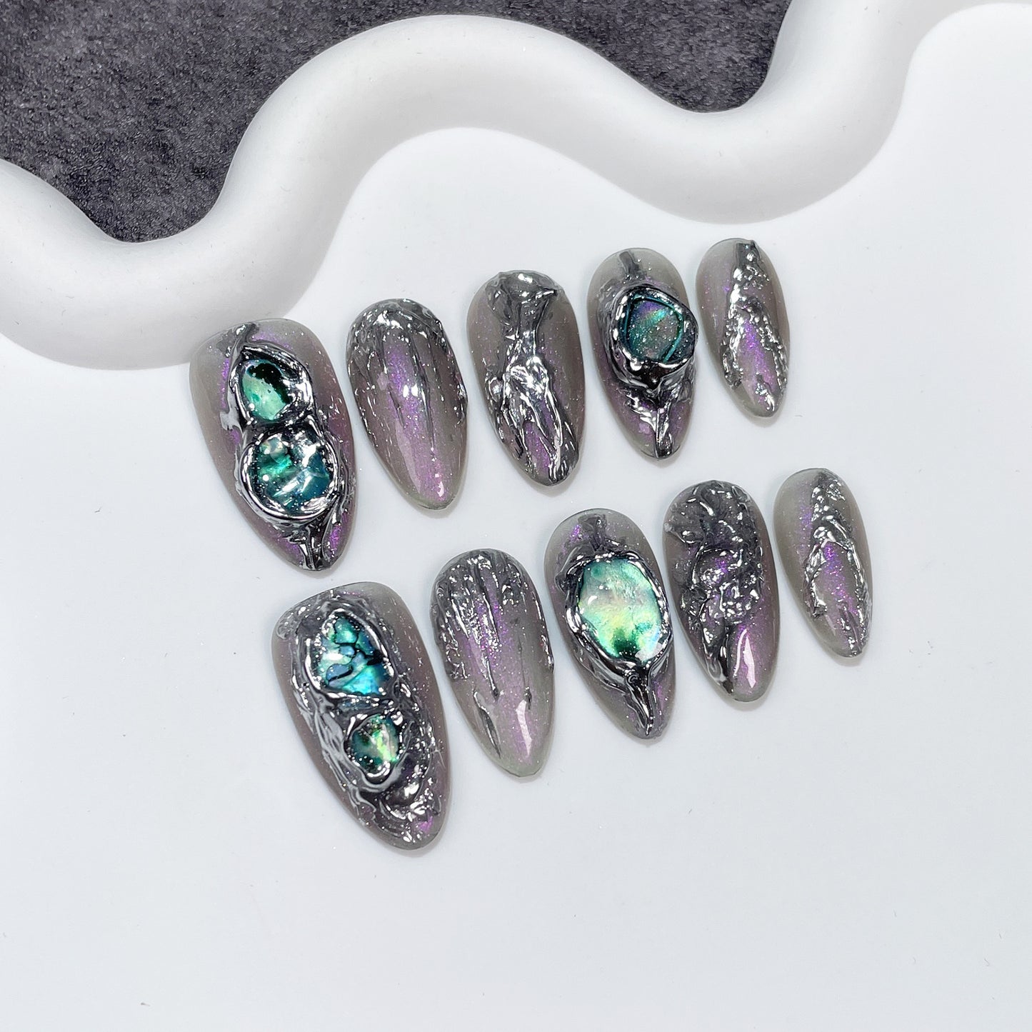 Baroque Aurora Black 3D Metal Nail Art